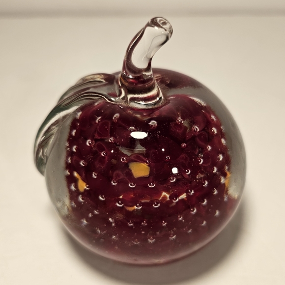 Murano Glass Apple Paperweight - Picture 7 of 11
